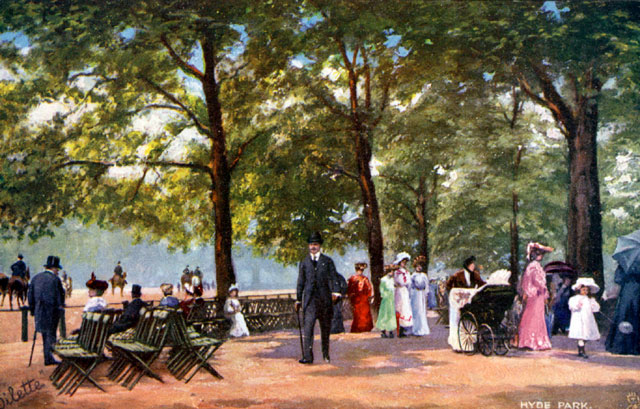 Des membres de la classe moyenne se prélassant à Hyde Park