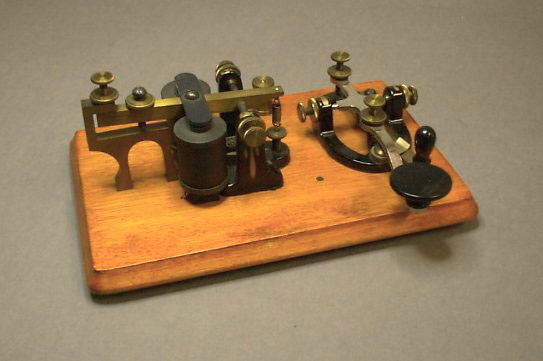 Telegraph key
